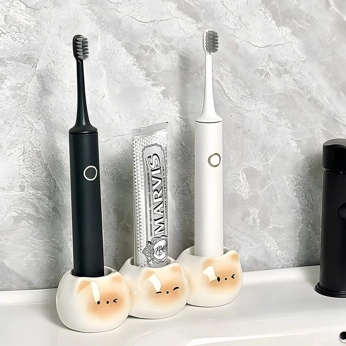 Cute Toothbrush Holder – Grin Teeth H 3B 3 Slot Organizer Cute toothbrush holder with 3 ceramic cat-face slots storing toothbrushes and toothpaste